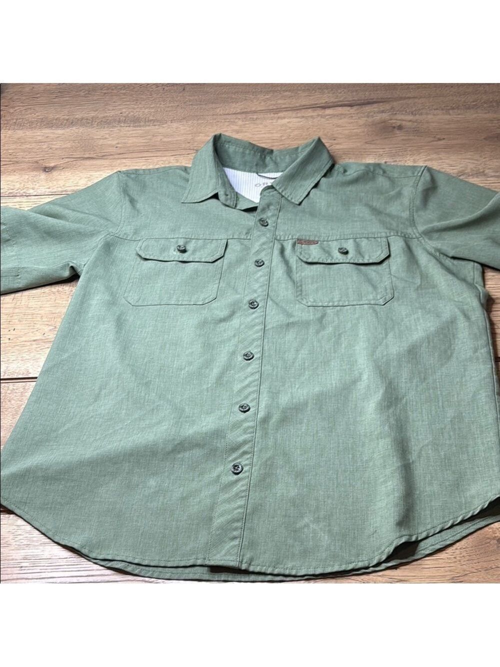 Men’s Orvis Green Casual Button Down Shirt Size Medium